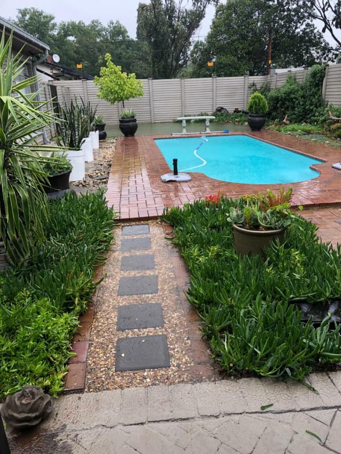 80 on Benade Bloemfontein Exterior foto