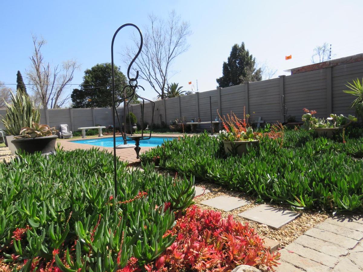 80 on Benade Bloemfontein Exterior foto